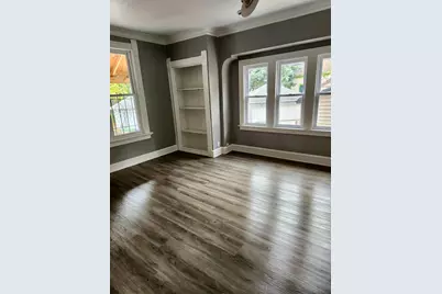 1813  Burnham St, Milwaukee, WI 53204 - Photo 9