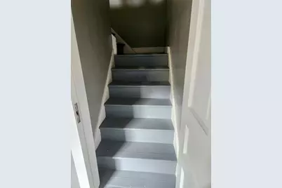 1813  Burnham St, Milwaukee, WI 53204 - Photo 7