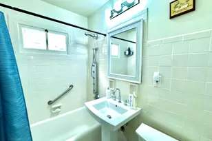 3561 N Murray Ave, Shorewood, WI 53211 - Photo 15