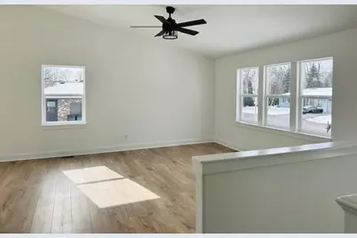 560  Lincoln St, Palmyra, WI 53156 - Photo 5