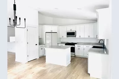 560  Lincoln St, Palmyra, WI 53156 - Photo 9