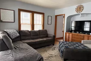 2175 S 83rd St, West Allis, WI 53219 - Photo 9