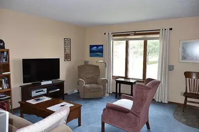 912  Northern Sands Pl, Onalaska, WI 54650 - Photo 3