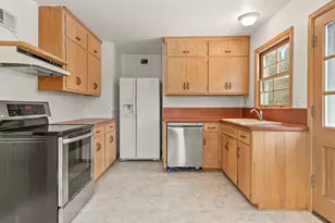 8338 N Whitney Rd, Fox Point, WI 53217 - Photo 5