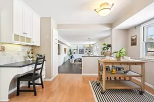 2430 W Applewood Ln, Glendale, WI 53209 - Photo 11