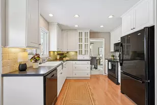 2430 W Applewood Ln, Glendale, WI 53209 - Photo 13