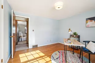 2430 W Applewood Ln, Glendale, WI 53209 - Photo 39