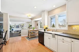 2430 W Applewood Ln, Glendale, WI 53209 - Photo 17