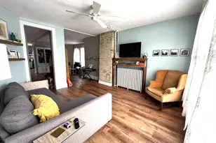 1672 N Astor St, Milwaukee, WI 53202 - Photo 3