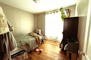 1672 N Astor St, Milwaukee, WI 53202 - Photo 11