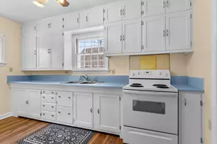 2812 School St, Two Rivers, WI 54241 - Photo 11