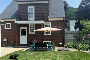 2812 School St, Two Rivers, WI 54241 - Photo 9