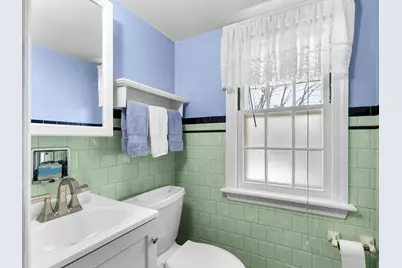 2812  School St, Two Rivers, WI 54241 - Photo 23