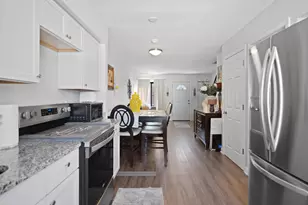 1429 Oakes Rd, Racine, WI 53406 - Photo 9