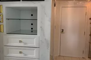 333 Lake Ave, Racine, WI 53403 - Photo 7