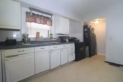 2502 N 46th St, Milwaukee, WI 53210 - Photo 7