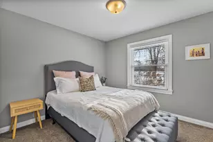 7864 N Green Bay Rd, River Hills, WI 53217 - Photo 33