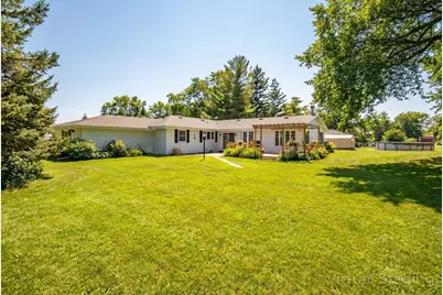 S66W12582  Somerset Dr, Muskego, WI 53150 - Photo 5