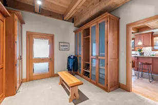 601 E Erie St, Milwaukee, WI 53202 - Photo 33