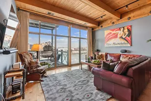 601 E Erie St, Milwaukee, WI 53202 - Photo 7