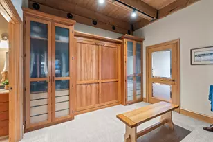 601 E Erie St, Milwaukee, WI 53202 - Photo 29