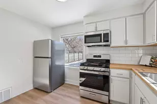 5452 N 56th St, Milwaukee, WI 53218 - Photo 5