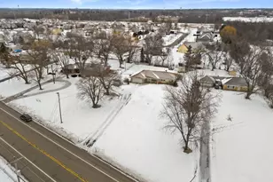 W124S8276 N Cape Rd, Muskego, WI 53150 - Photo 37