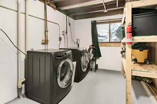 1307 Scott Dr, Racine, WI 53406 - Photo 23