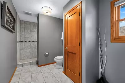 2111  Clearwater Dr, Onalaska, WI 54650 - Photo 17