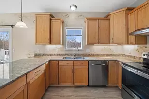 227 Shore Cir, Oconomowoc, WI 53066 - Photo 13