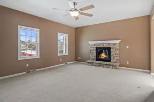 227 Shore Cir, Oconomowoc, WI 53066 - Photo 5