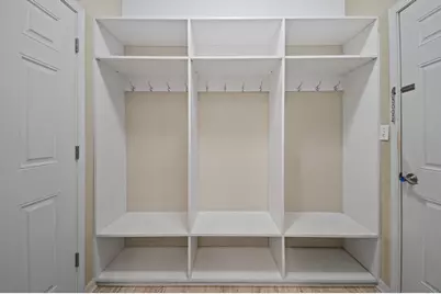 227  Shore Cir, Oconomowoc, WI 53066 - Photo 17