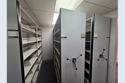 910 S Main St, Fort Atkinson, WI 53538 - Photo 5