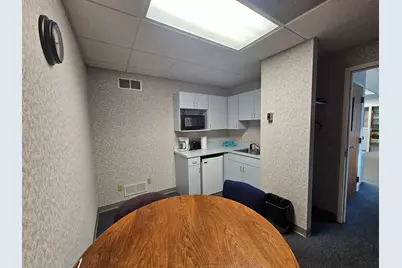 910 S Main St, Fort Atkinson, WI 53538 - Photo 9