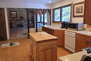 1930 Cotton Tail Ln, Brookfield, WI 53045 - Photo 5