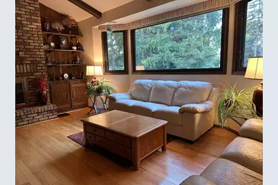 1930  Cotton Tail Ln, Brookfield, WI 53045 - Photo 3