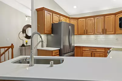 635  Cardinal Way, Sun Prairie, WI 53590 - Photo 9