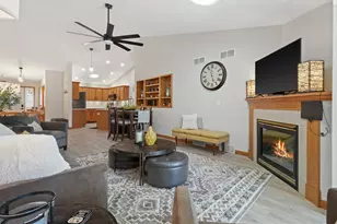 635 Cardinal Way, Sun Prairie, WI 53590 - Photo 3