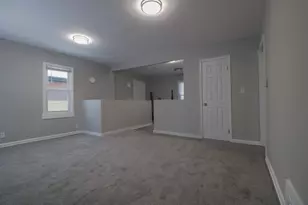 4337 N 42nd Pl, Milwaukee, WI 53216 - Photo 3