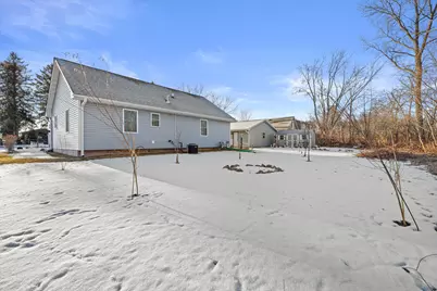 819  Rosebud Ave, Twin Lakes, WI 53181 - Photo 5