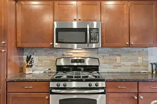 1070 S Lake Shore Dr, Lake Geneva, WI 53147 - Photo 9