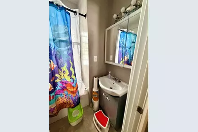 5015 N 49th St, Milwaukee, WI 53218 - Photo 9