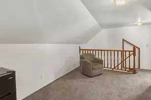 211 Lincoln Ave, Sheboygan, WI 53081 - Photo 17