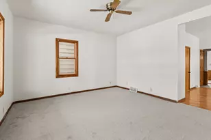 211 Lincoln Ave, Sheboygan, WI 53081 - Photo 9