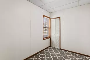 211 Lincoln Ave, Sheboygan, WI 53081 - Photo 13