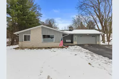 W269S3616  Merrill Hills Rd, Waukesha, WI 53189 - Photo 1