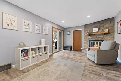 W269S3616  Merrill Hills Rd, Waukesha, WI 53189 - Photo 21