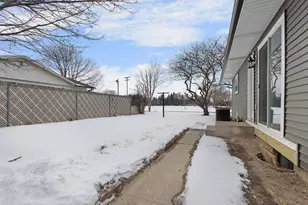 1703 84th Pl, Kenosha, WI 53143 - Photo 19