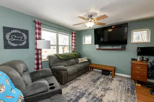 1135 White Rock Ave, Waukesha, WI 53186 - Photo 5