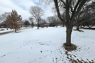 4570 N Delco Ave, Wauwatosa, WI 53225 - Photo 47